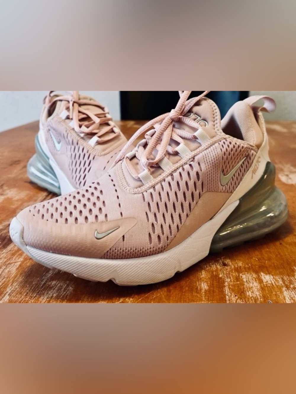 “NIKE AIR MAX V270” WOMEN’S SNEAKERS. SIZE 7    EUC - Picture 4 of 7